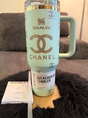 Stanley Quencher H2.0 40oz Tumbler Mint Green Monogram Style